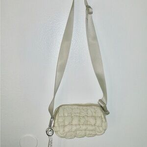 Elegant Cream Quilted Shoulder Bag